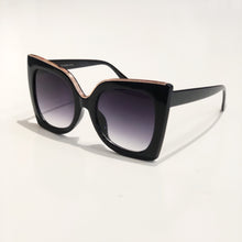 Load image into Gallery viewer, Black &#39;Gigi&#39; Rose Gold Oversized Sunglasses - *Only Ships Within USA* - Sunglass Innovation®
