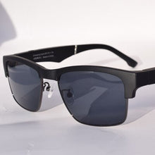 Load image into Gallery viewer, Sunglass Innovation® - Sunglass Innovation
