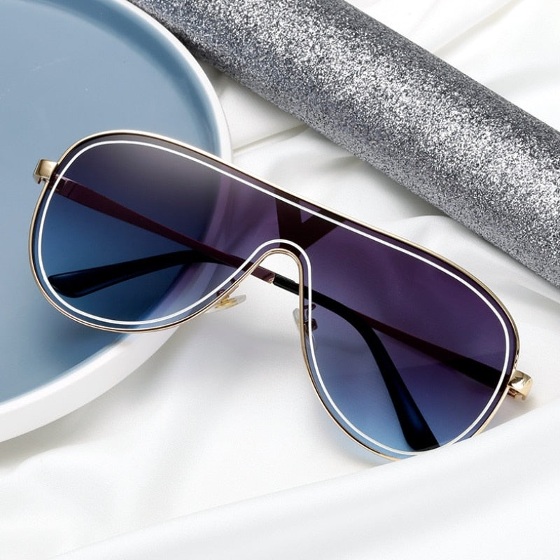 Luxury Vintage Fashion Pilot Sunglasses. - Sunglass Innovation®
