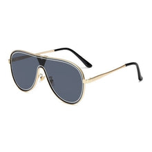 Load image into Gallery viewer, Luxury Vintage Fashion Pilot Sunglasses. - Sunglass Innovation®
