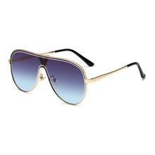 Load image into Gallery viewer, Luxury Vintage Fashion Pilot Sunglasses. - Sunglass Innovation®

