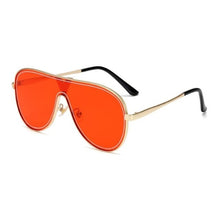 Load image into Gallery viewer, Luxury Vintage Fashion Pilot Sunglasses. - Sunglass Innovation®
