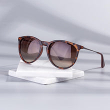 Load image into Gallery viewer, US Warehouse: Vintage Round Frame Mirror Leopard Cat Eye Sunglasses. Ultralight. UV400. - Sunglass Innovation®
