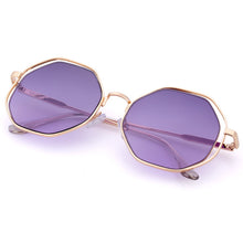 Load image into Gallery viewer, US Warehouse: Women&#39;s Classic Retro Fashion Frame Sunglasses. Metal Frame. UV400. - Sunglass Innovation®
