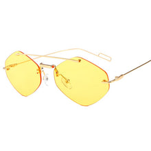 Load image into Gallery viewer, Sunglass Innovation® - Sunglass Innovation
