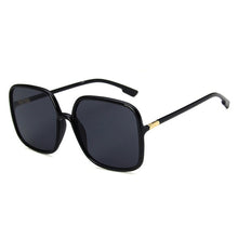 Load image into Gallery viewer, Women&#39;s Oversized Classic Vintage Sunglasses. Plastic Frame. - Sunglass Innovation®
