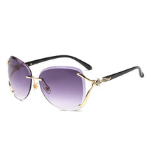 Load image into Gallery viewer, Sunglass Innovation® - Sunglass Innovation
