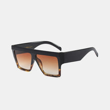 Load image into Gallery viewer, Sunglass Innovation® - Sunglass Innovation
