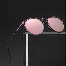 Load image into Gallery viewer, Sunglass Innovation® - Sunglass Innovation
